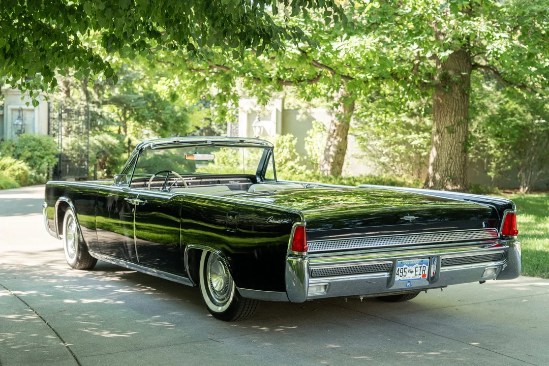 1964 Lincoln Continental 4th Gen - Image 6 of 31