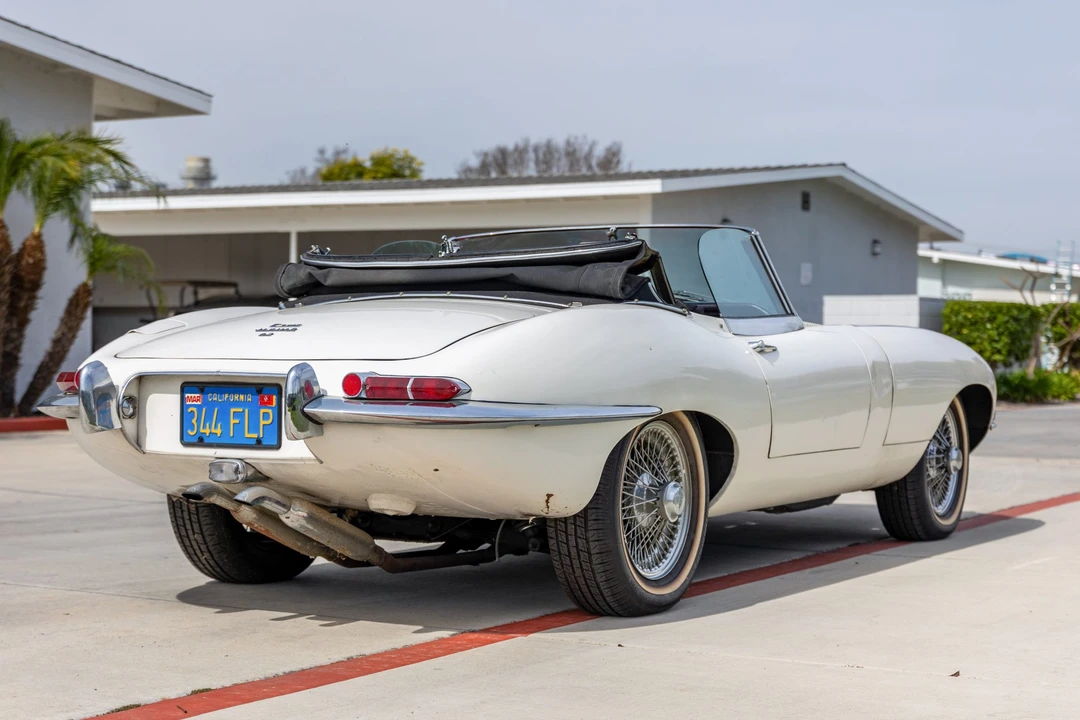1968 Jaguar E-Type Series 1 - Image 6 of 31