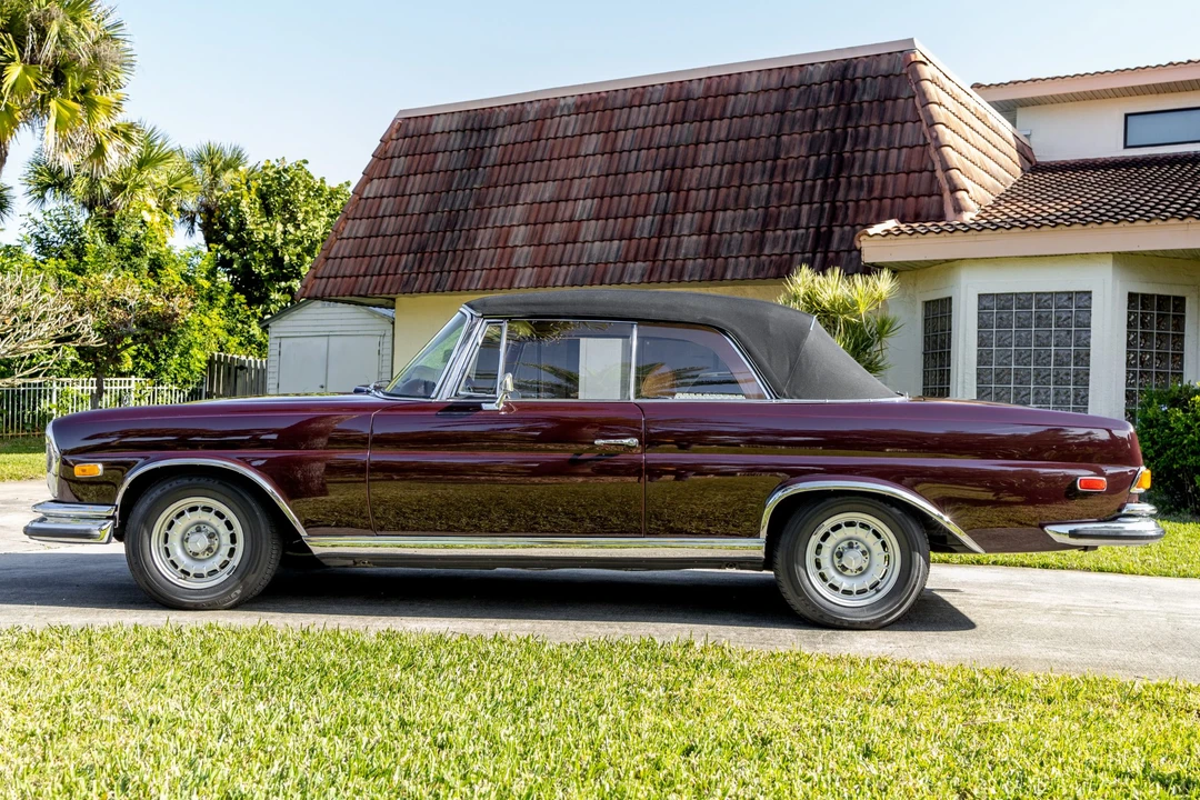 1971 Mercedes-Benz W111 280SE 3.5 Cabriolet - Image 3 of 31