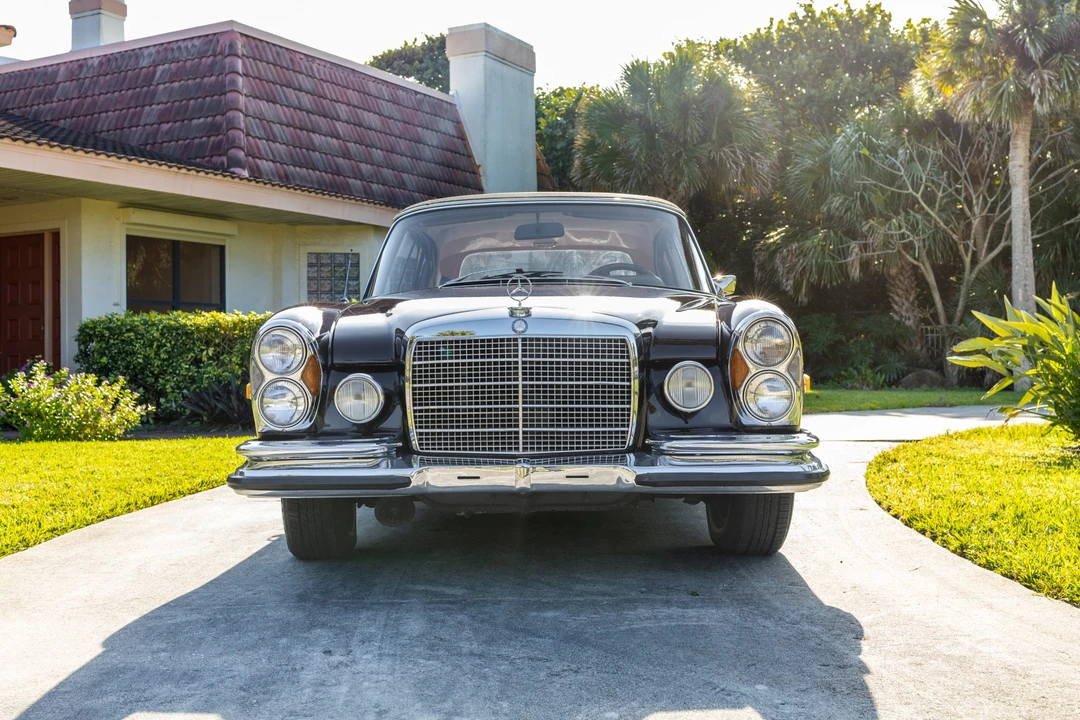 1971 Mercedes-Benz W111 280SE 3.5 Cabriolet - Image 11 of 31
