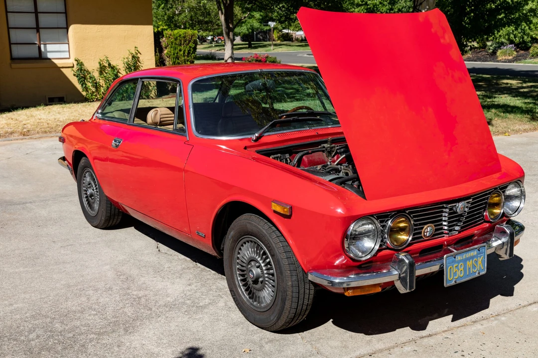 1974 Alfa Romeo 2000 GT Veloce - Image 16 of 31