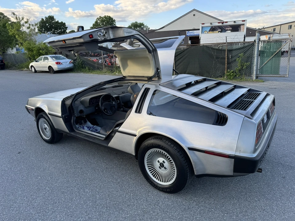 1981 DeLorean DMC-12 - Image 13 of 31