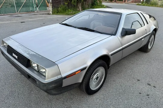 1981 DeLorean DMC-12 5-Speed