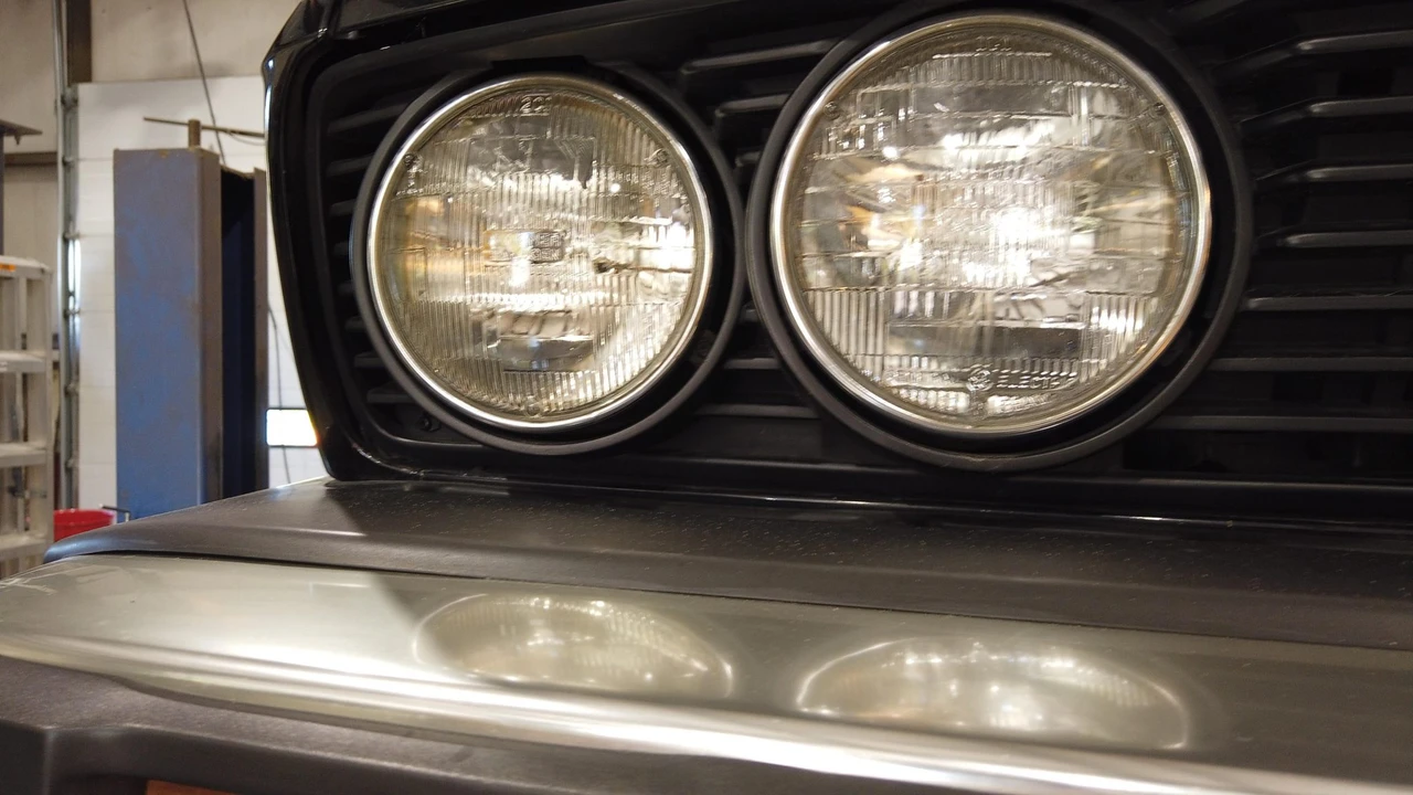 1983 BMW E28 5 Series - Image 16 of 31