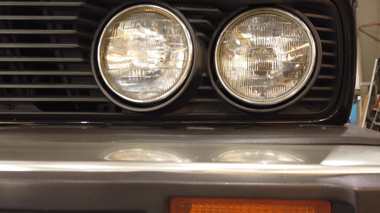 1983 BMW E28 5 Series - Image 17 of 31