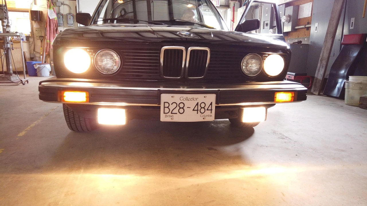 1983 BMW E28 5 Series - Image 15 of 31