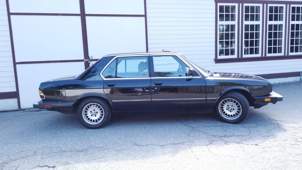 1983 BMW E28 5 Series - Image 11 of 31