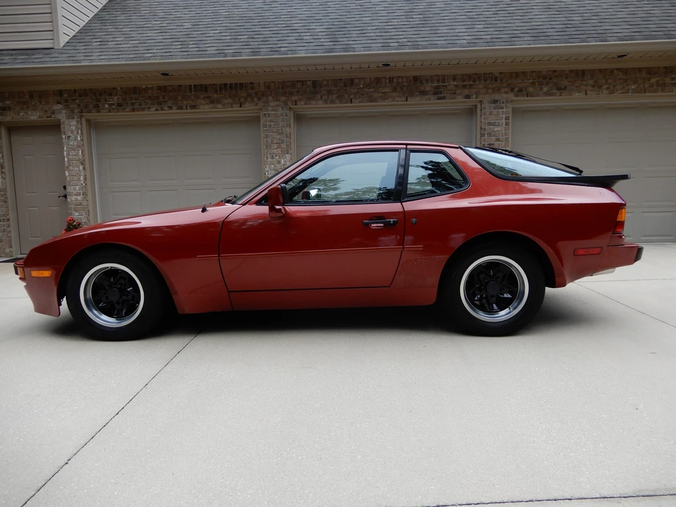 1983 Porsche 944 - Image 4 of 31
