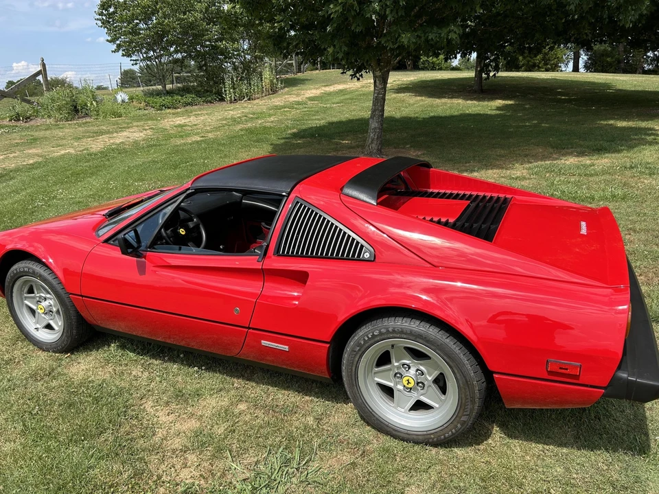 1985 Ferrari 308 GTS QV - Image 14 of 31
