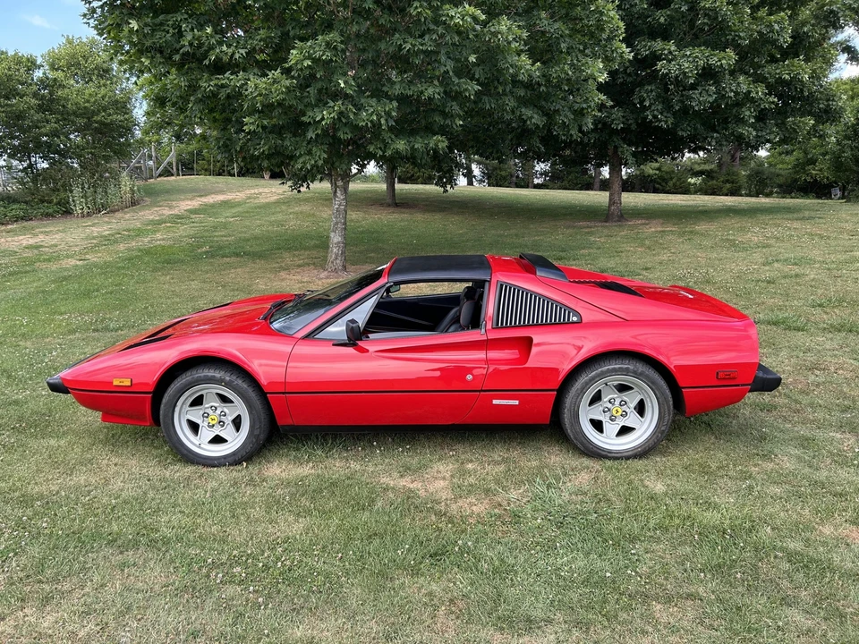 1985 Ferrari 308 GTS QV - Image 18 of 31