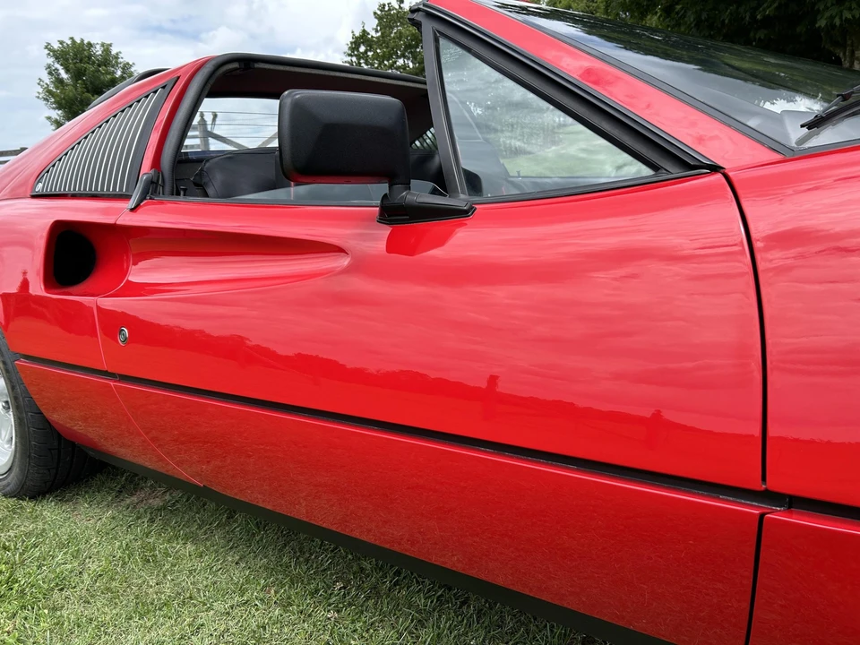 1985 Ferrari 308 GTS QV - Image 28 of 31
