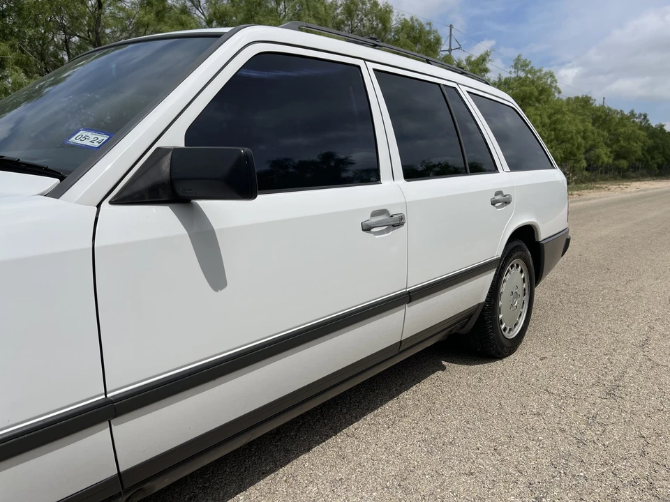 1987 Mercedes-Benz W124 E-Class - Image 20 of 31