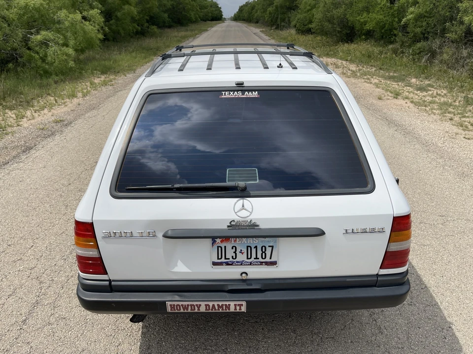 1987 Mercedes-Benz W124 E-Class - Image 7 of 31