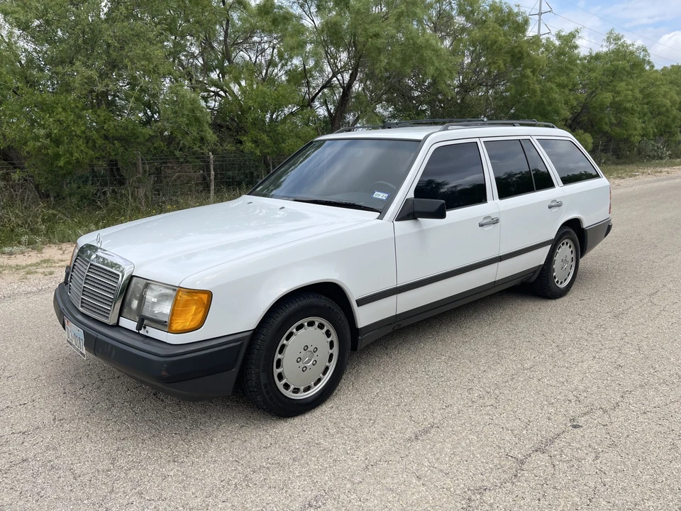 1987 Mercedes-Benz W124 E-Class - Image 3 of 31