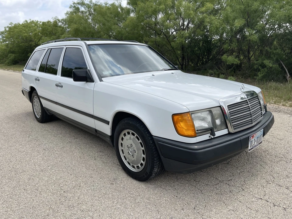 1987 Mercedes-Benz W124 E-Class - Image 13 of 31