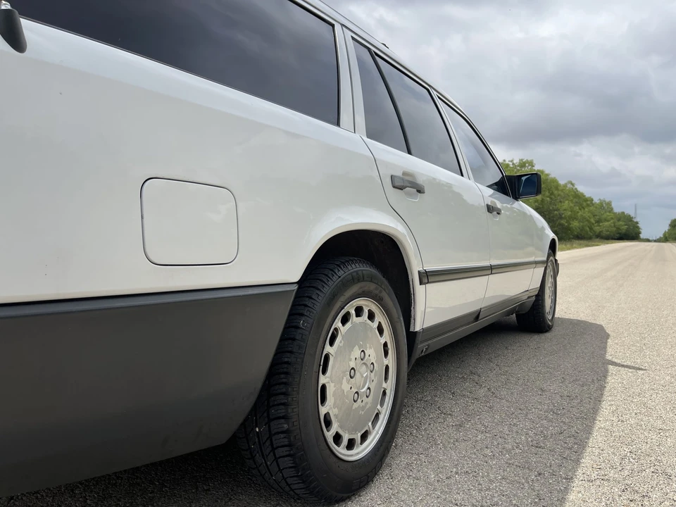1987 Mercedes-Benz W124 E-Class - Image 28 of 31
