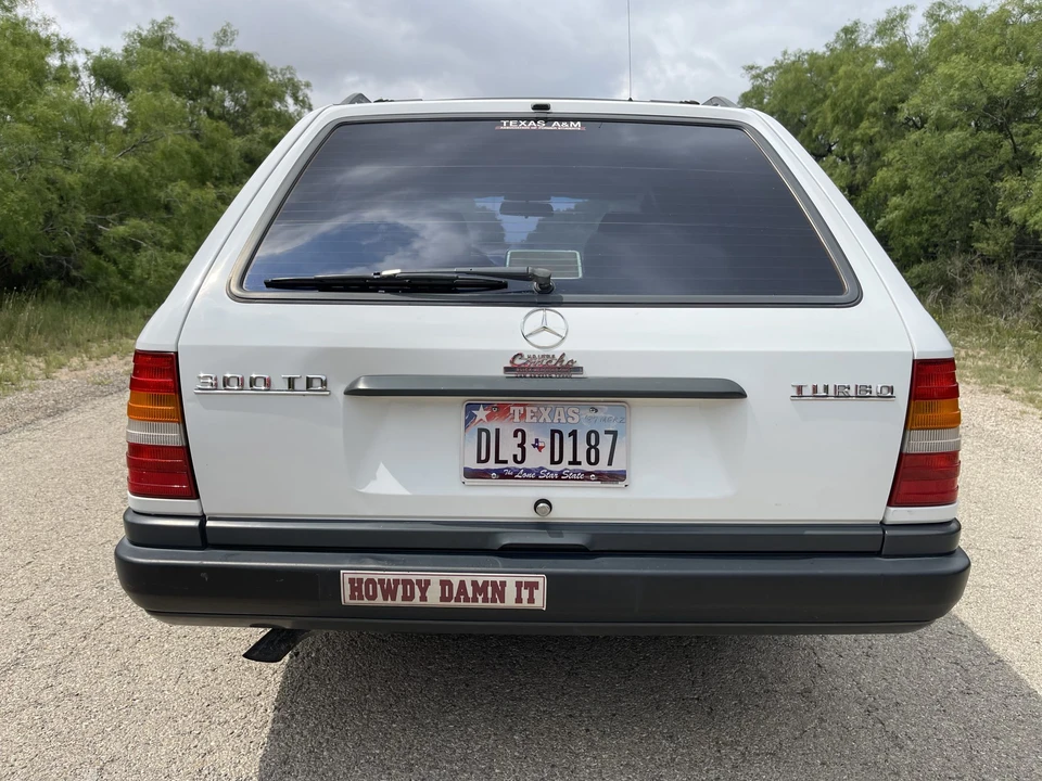 1987 Mercedes-Benz W124 E-Class - Image 8 of 31