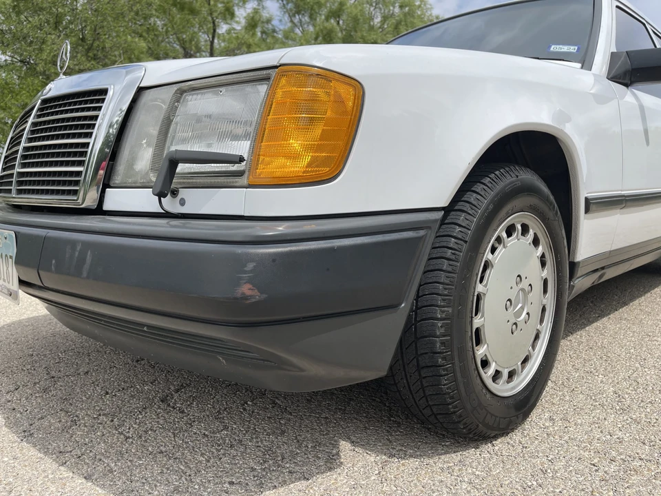 1987 Mercedes-Benz W124 E-Class - Image 18 of 31