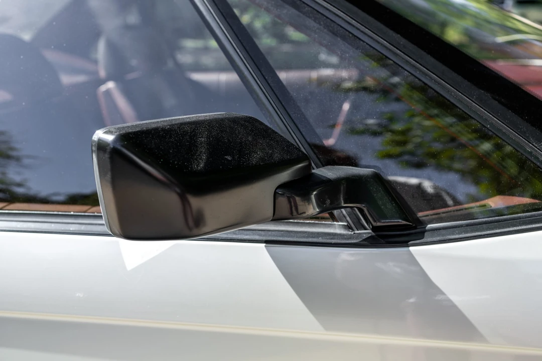 1988 Cadillac Allante - Image 31 of 31