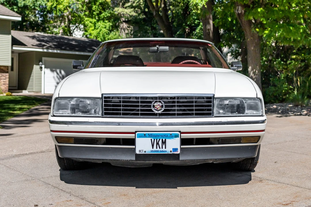1988 Cadillac Allante - Image 7 of 31