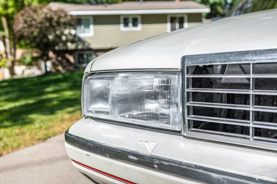 1988 Cadillac Allante - Image 18 of 31