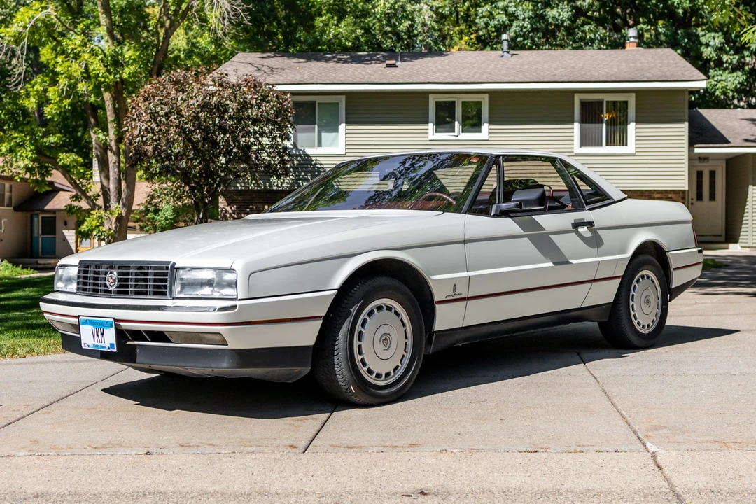 1988 Cadillac Allante - Image 6 of 31