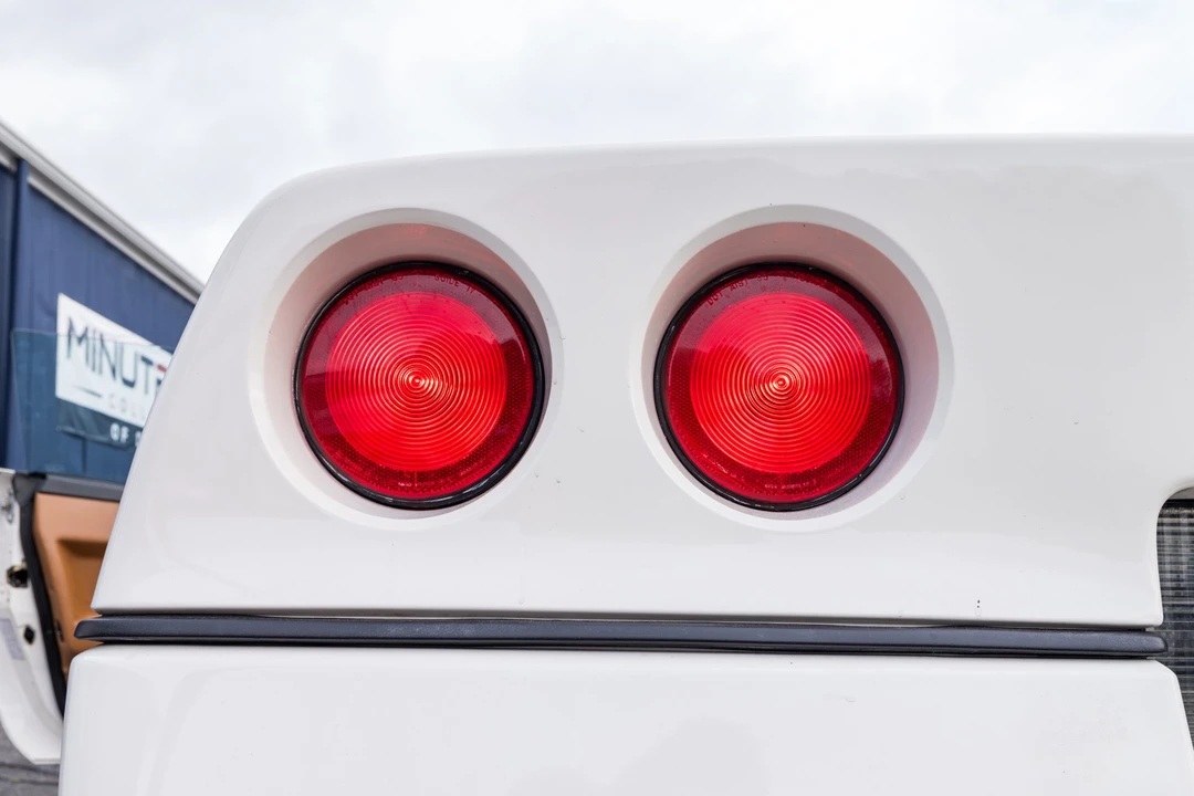 1988 Chevrolet Corvette C4 - Image 15 of 31
