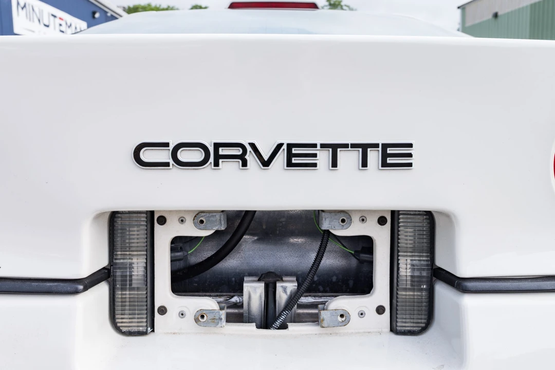 1988 Chevrolet Corvette C4 - Image 26 of 31