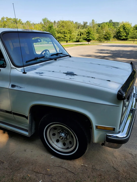 1990 Chevrolet Suburban 7th Gen - Image 25 of 31