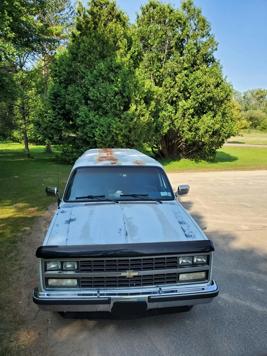 1990 Chevrolet Suburban 7th Gen - Image 16 of 31