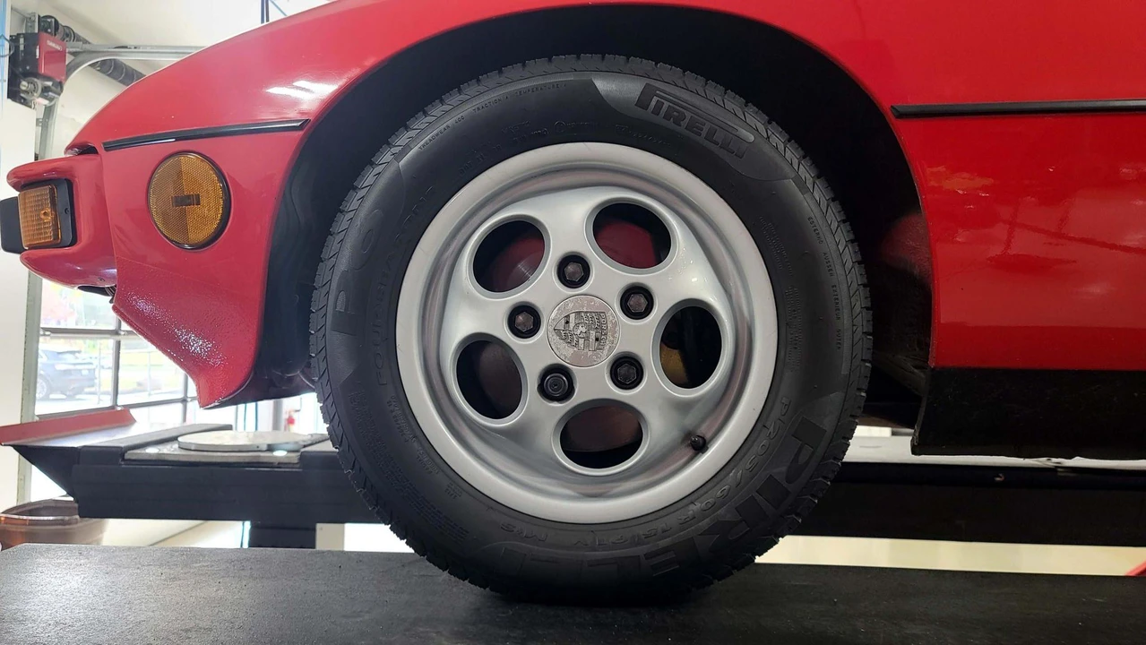 1987 Porsche 924 S - Image 22 of 31