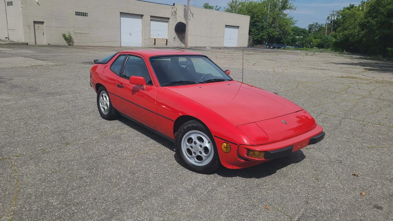 1987 Porsche 924 S - Image 7 of 31