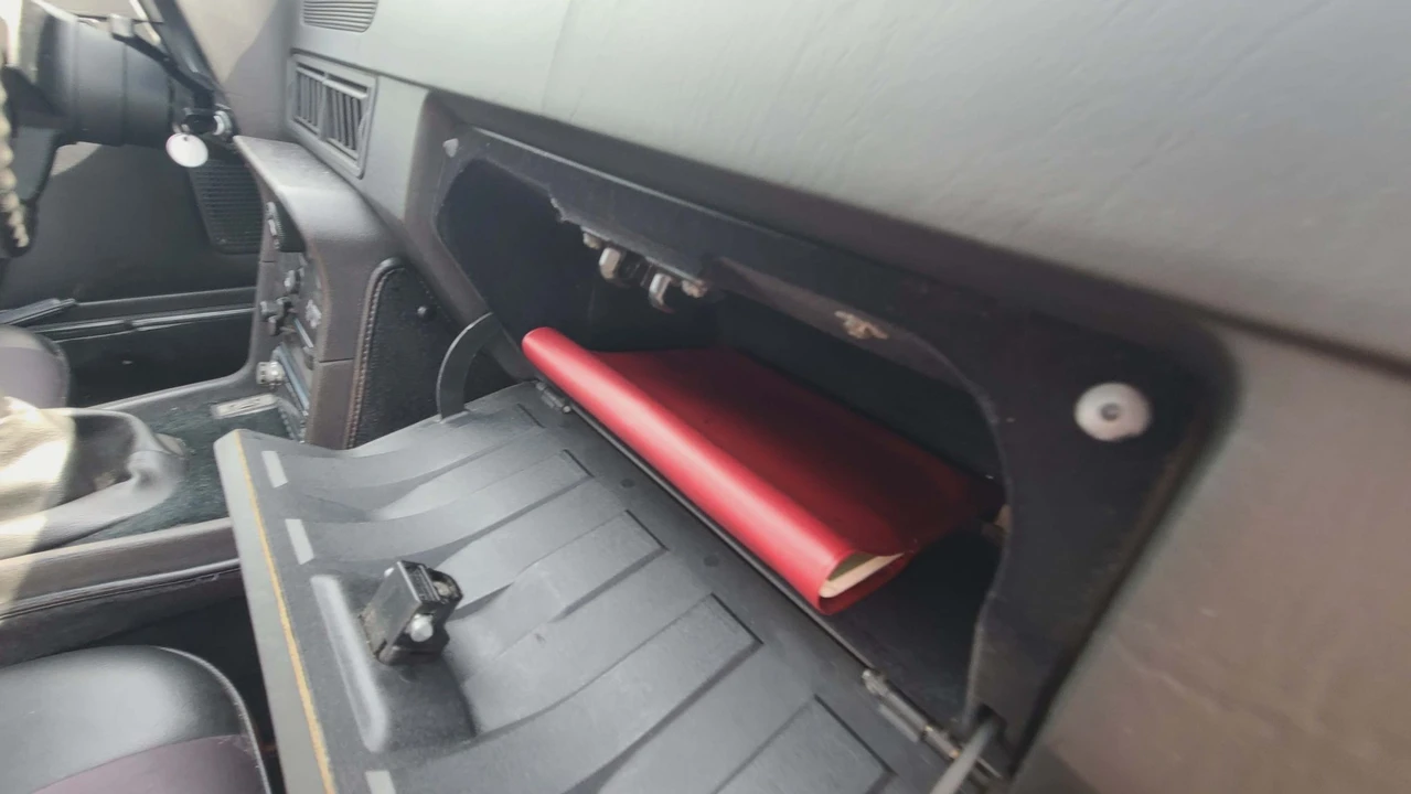 1987 Porsche 924 S - Image 29 of 31
