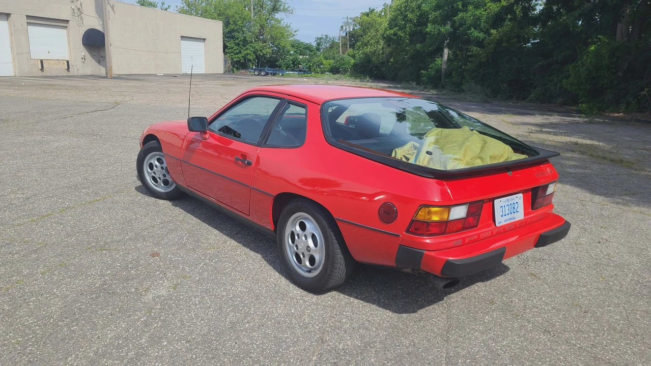 1987 Porsche 924 S - Image 11 of 31
