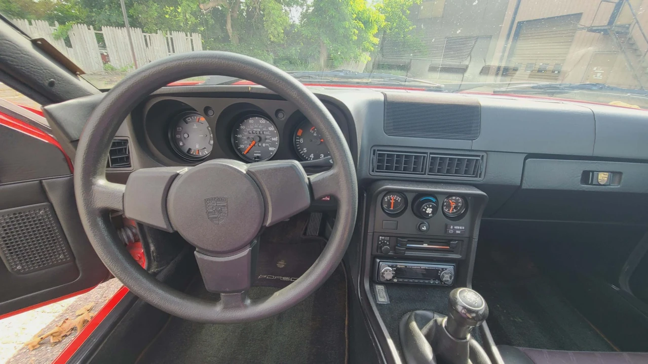 1987 Porsche 924 S - Image 30 of 31