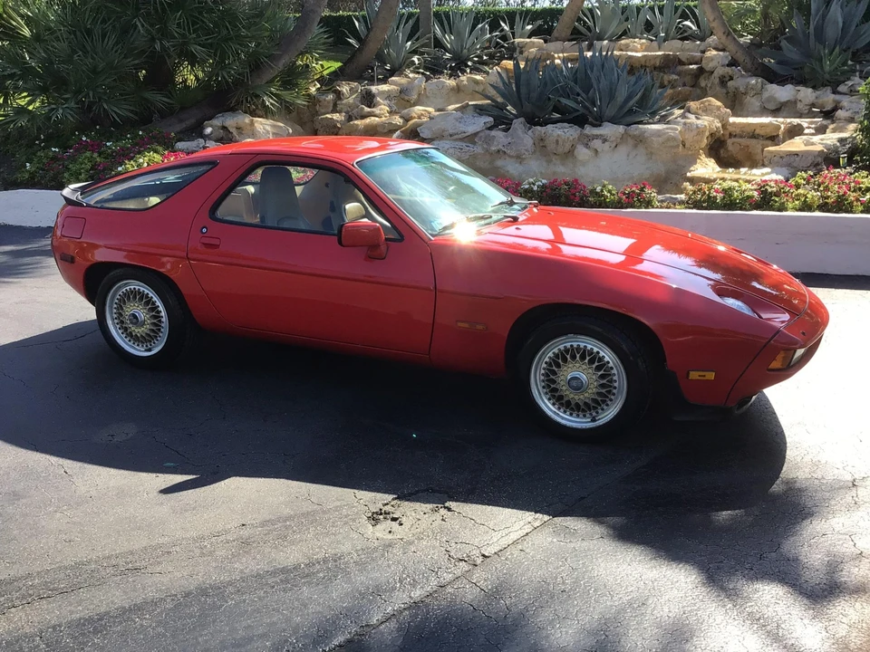 1985 Porsche 928 S - Image 10 of 31