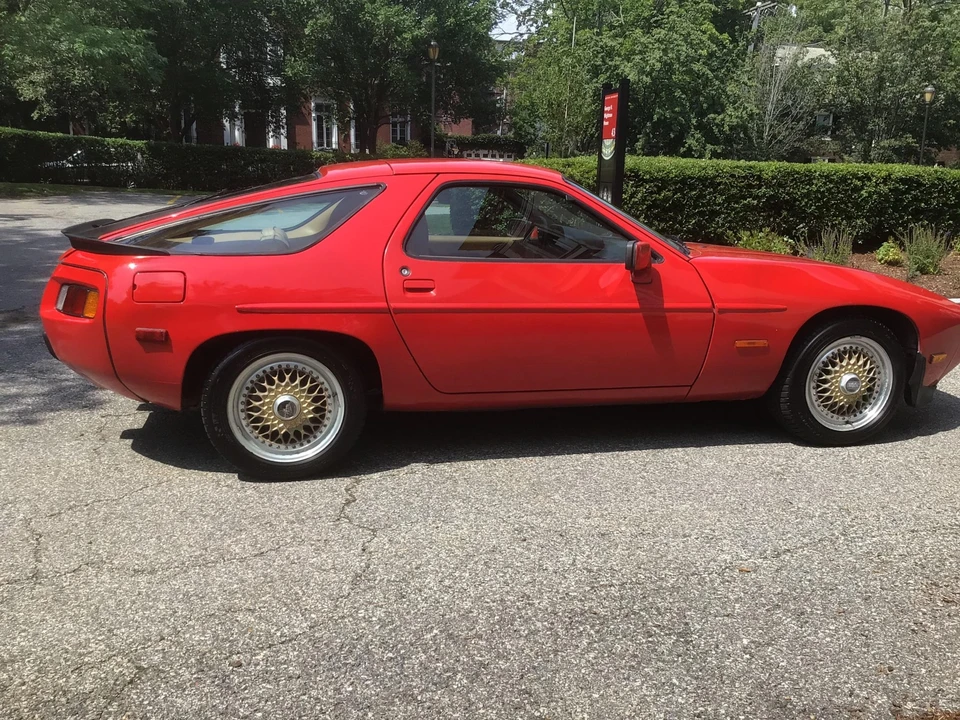 1985 Porsche 928 S - Image 13 of 31