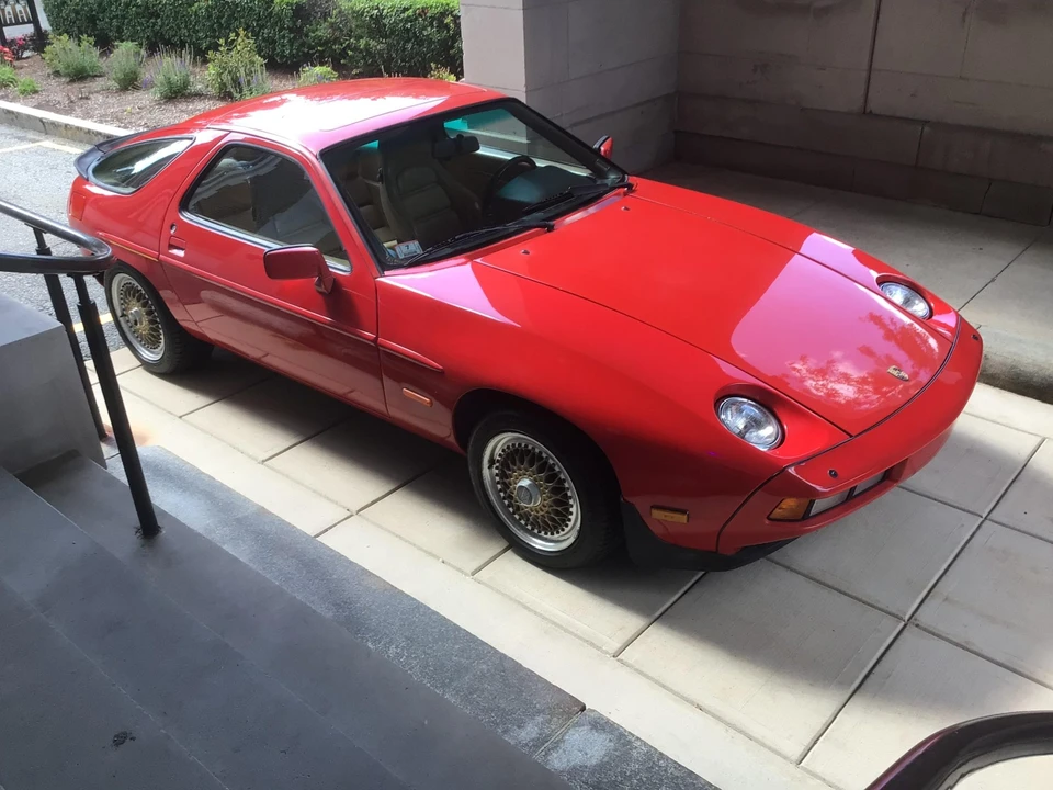1985 Porsche 928 S - Image 7 of 31