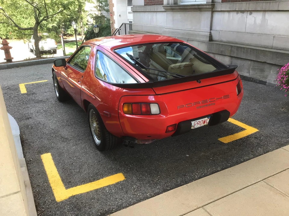 1985 Porsche 928 S - Image 16 of 31