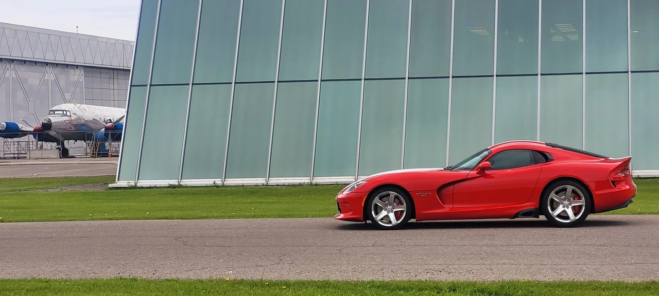 2015 Dodge Viper 5th Gen - Image 28 of 31