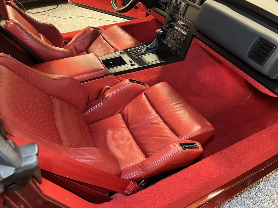 1988 Chevrolet Corvette C4 - Image 17 of 31