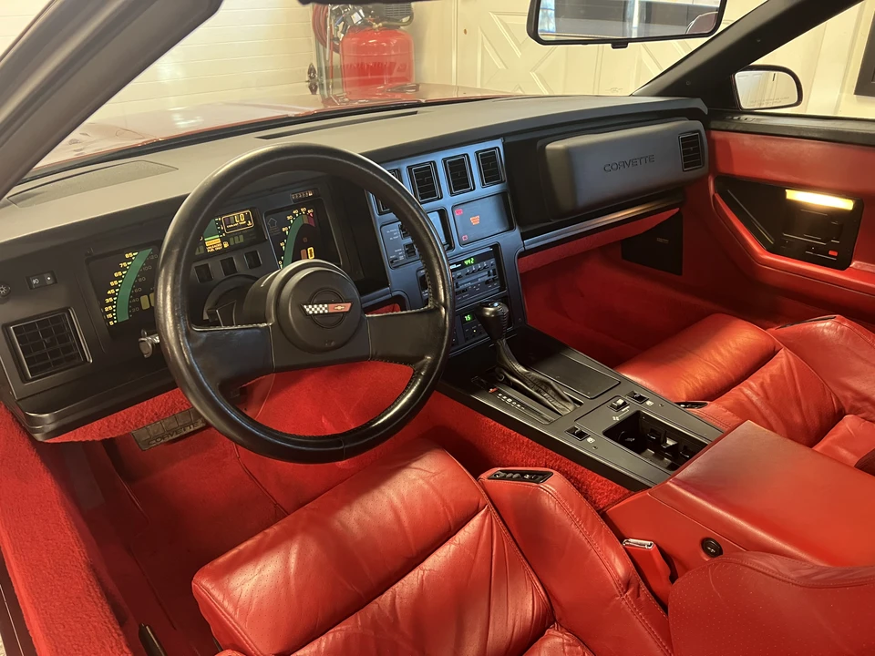 1988 Chevrolet Corvette C4 - Image 16 of 31