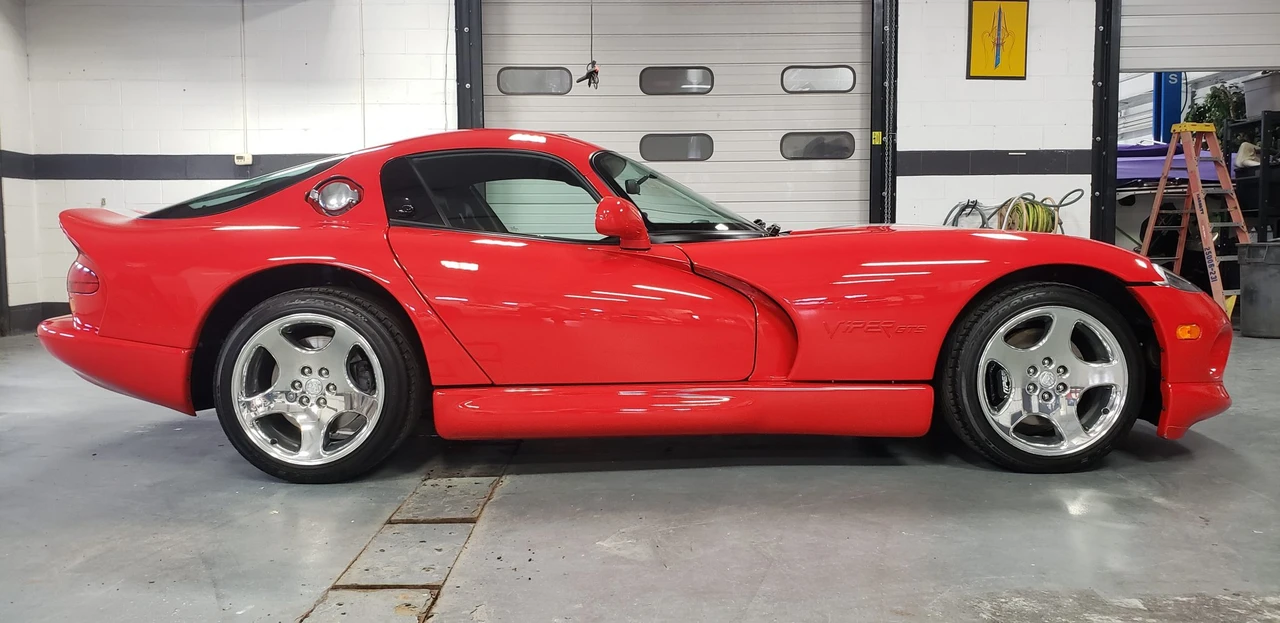 2002 Dodge Viper GTS 2nd Gen - Image 29 of 31