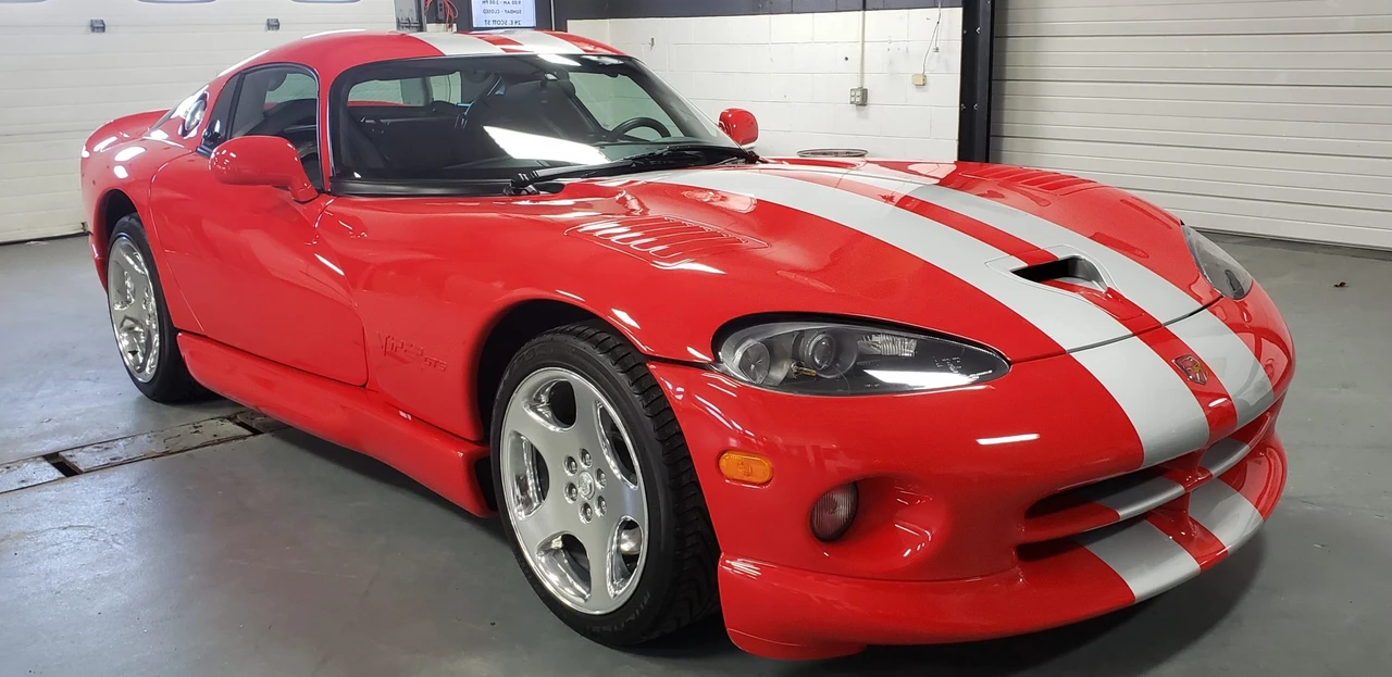 2002 Dodge Viper GTS 2nd Gen - Image 26 of 31