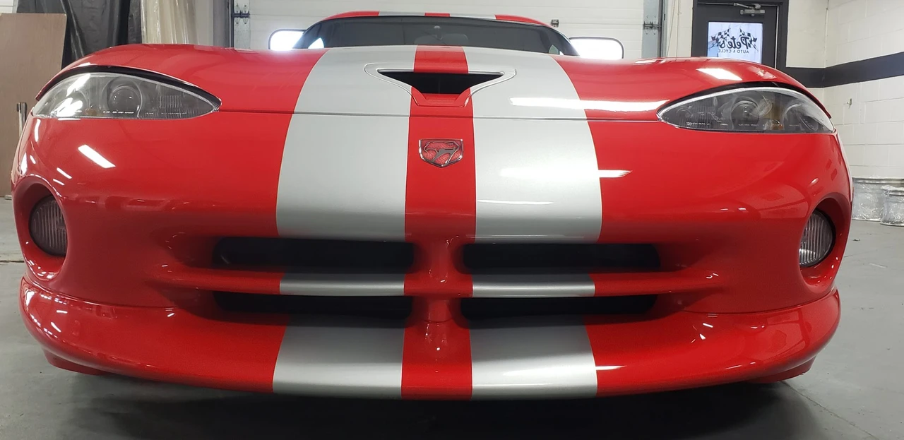 2002 Dodge Viper GTS 2nd Gen - Image 23 of 31