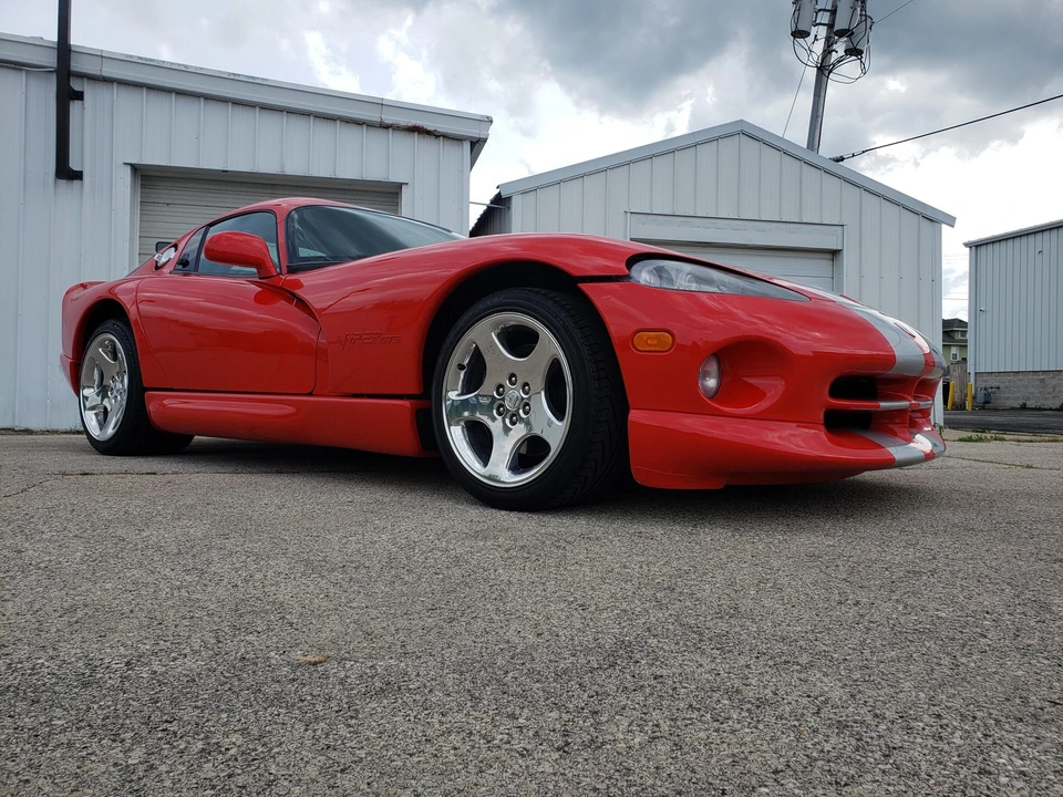 2002 Dodge Viper GTS 2nd Gen - Image 8 of 31