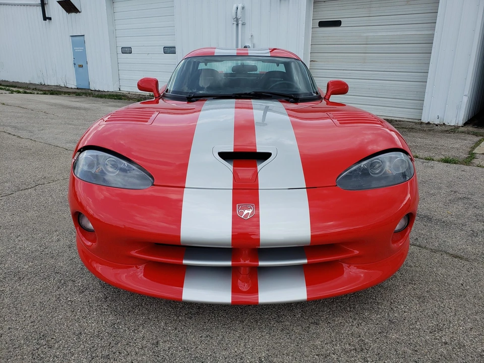 2002 Dodge Viper GTS 2nd Gen - Image 4 of 31