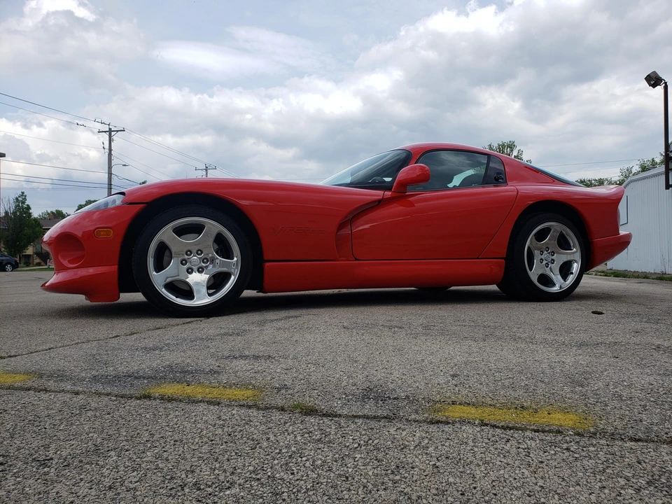 2002 Dodge Viper GTS 2nd Gen - Image 14 of 31