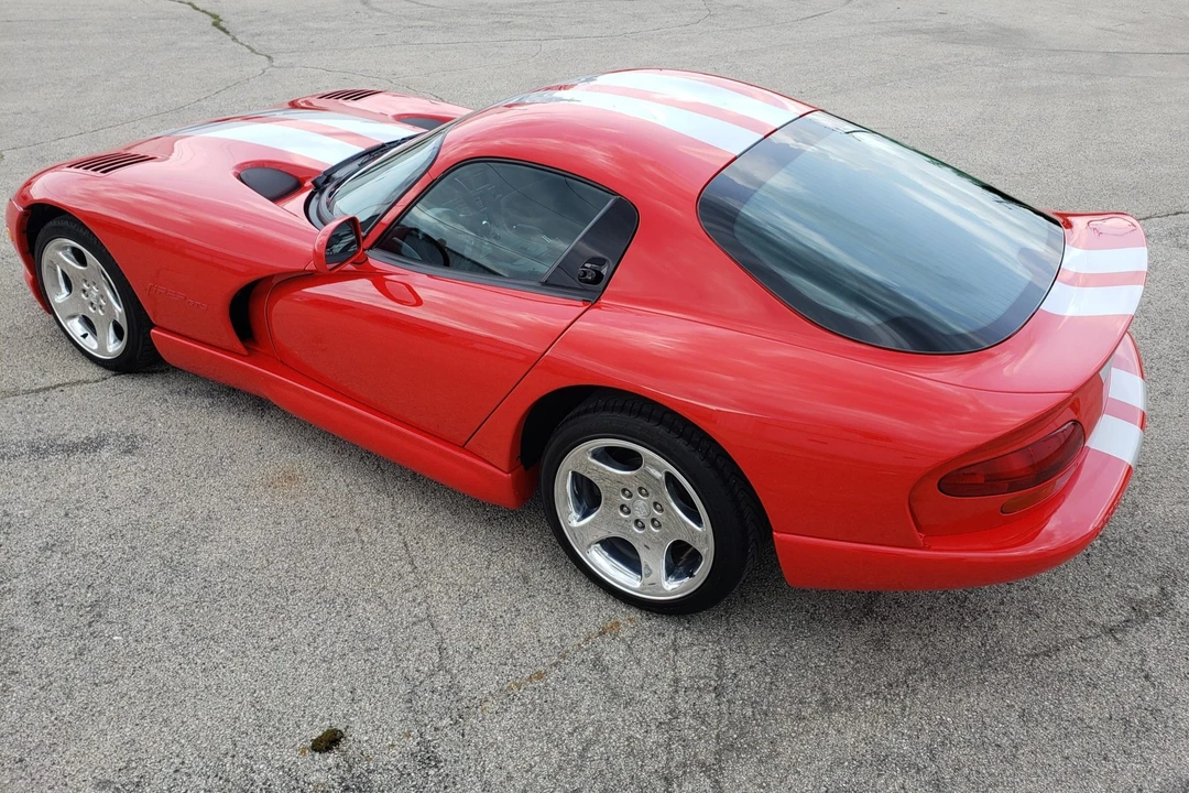 2002 Dodge Viper GTS 2nd Gen - Image 12 of 31