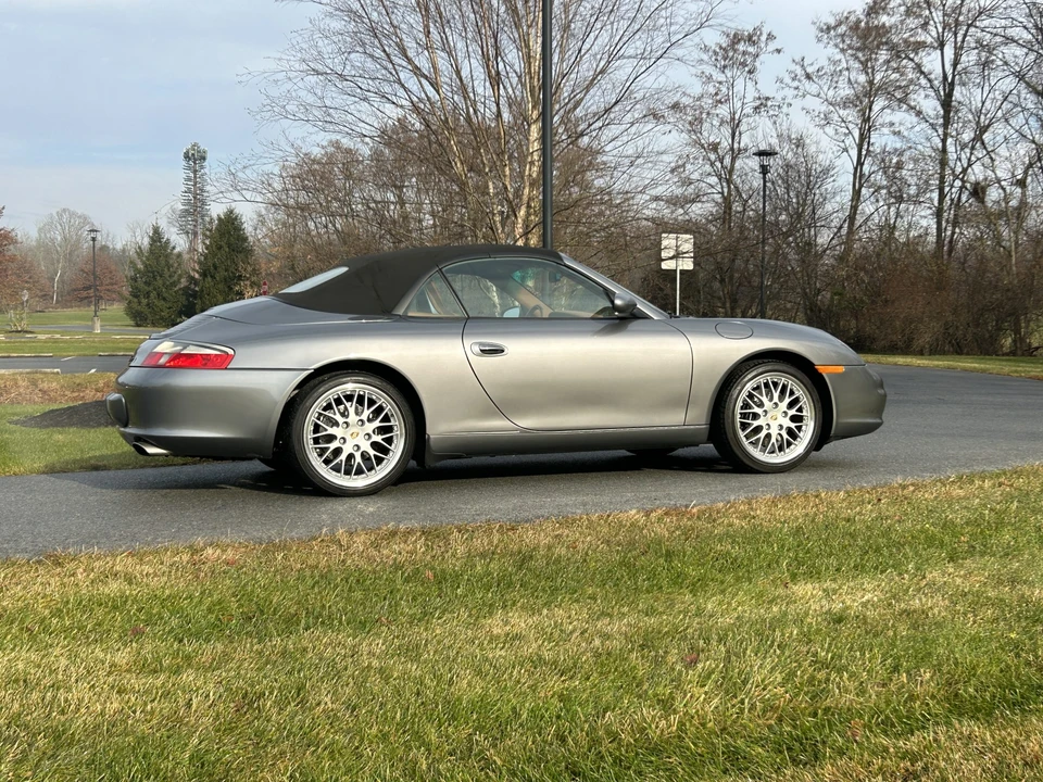 2002 Porsche 996 Carrera - Image 30 of 31